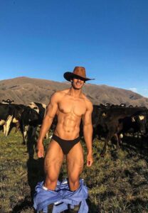 Brownboyfit-view Brownboyfit