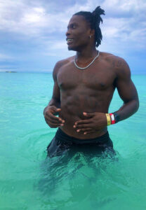 LouieSmalls-sea Louie Smalls