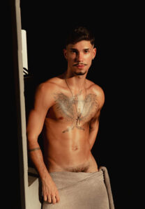 Ronney-hairy Ronney Rebelle