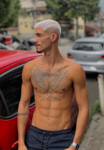 Ronney-sixpack Ronney Rebelle