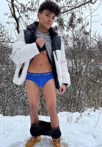 Mace-snow Mace Brown