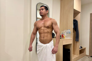 MUSCULARTOP-towel