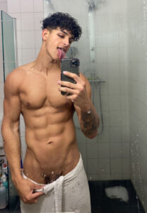 SepantaArya-towel Sepanta Arya