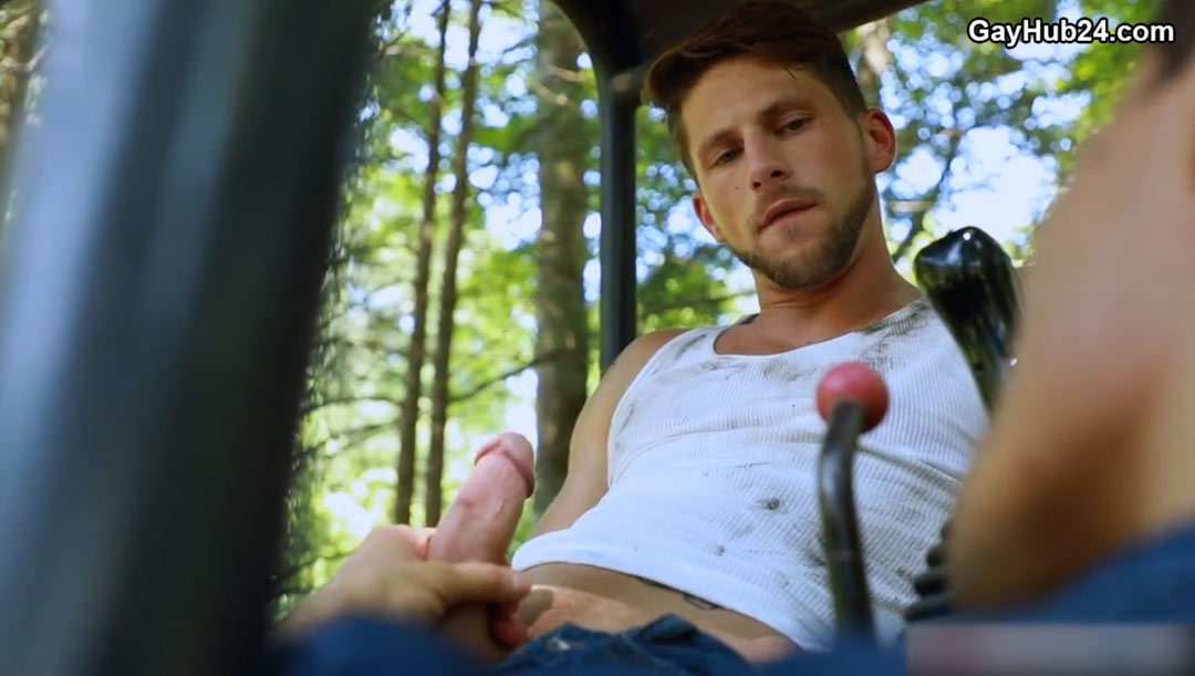 สองหนุ่มเพื่อนรักเย็ดในป่าก่อนจะโม๊กควยให้กันเสียวแบบแตกคาปาก