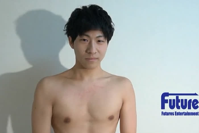 เกย์ช่วยตัวเอง หนุ่มญี่ปุ่นตัวเล็กใส่จ็อกสแตรปแดงโดนยั่วจนแตก screenshot 2