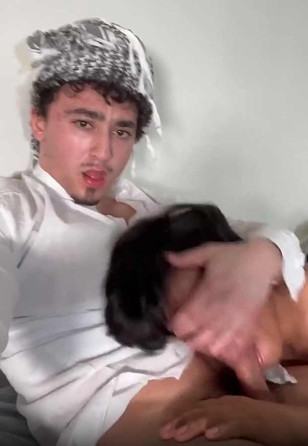 เกย์ต่างชาติ หนุ่มผมหยิกเสียบสดทวิงค์เอเชียคาห้องนอน screenshot 2